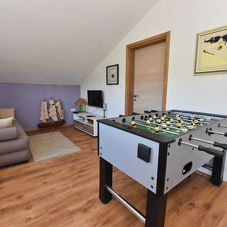 Holiday Home Taras Smilcic Exteriér fotografie