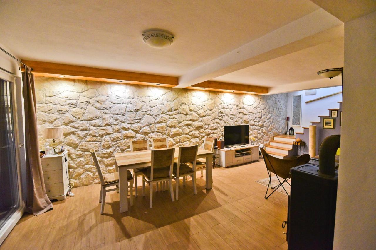 Holiday Home Taras Smilcic Exteriér fotografie