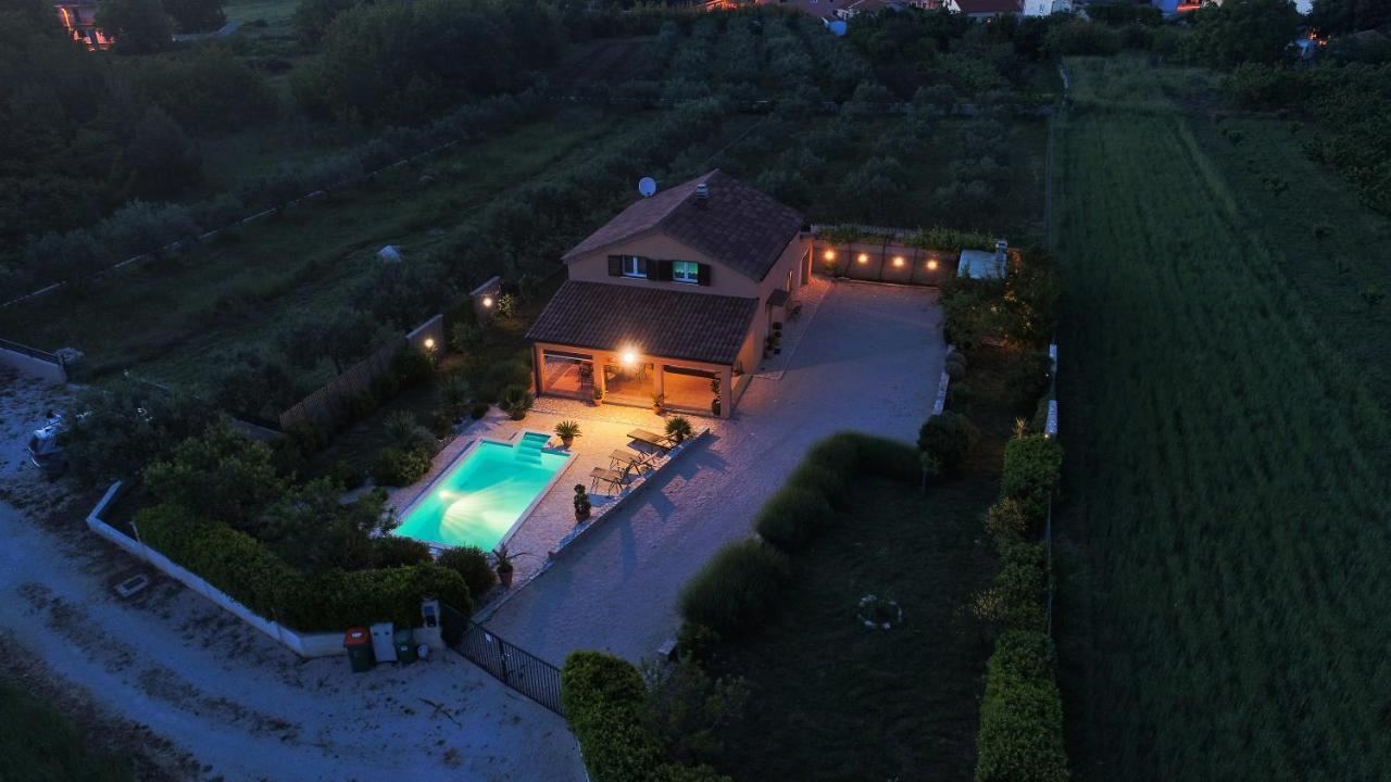 Holiday Home Taras Smilcic Exteriér fotografie